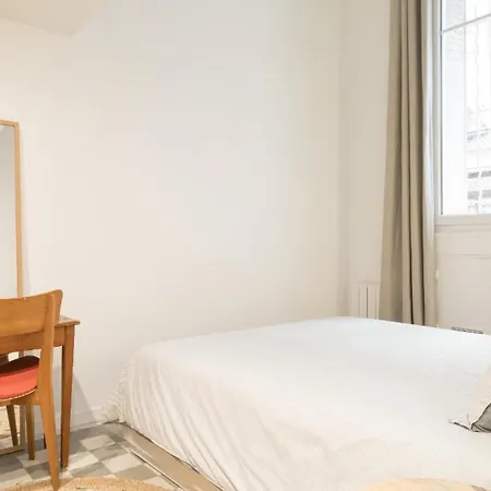 Apartament Loft Canal Saint Martin Paryż